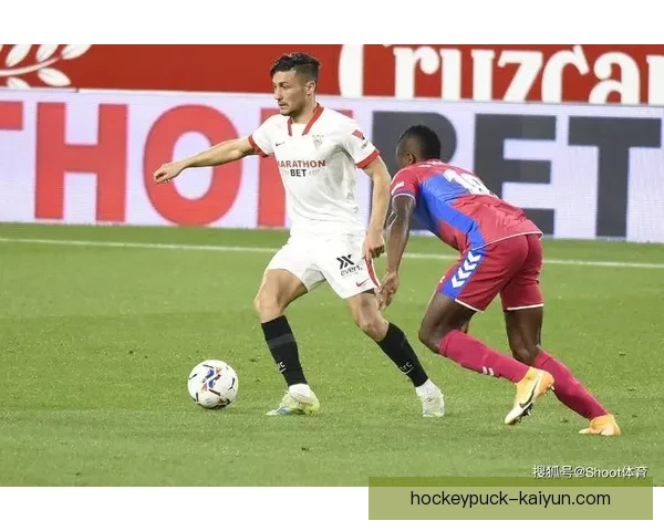 阿斯帕斯进攻创造力持续提升，助力球队表现稳健